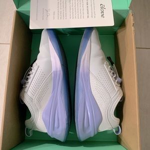 Go clove shoes sneakers 5.5 grey matter